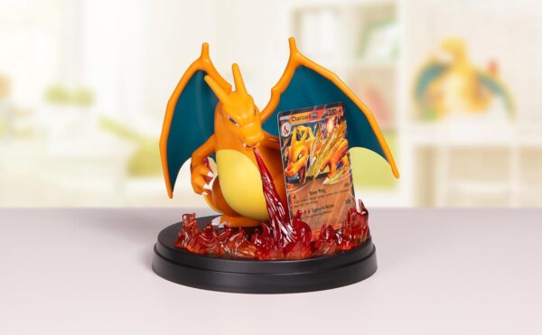 Pokémon TCG: Charizard ex Super-Premium Collection (3 Foil Promo Cards, 1 Card-Display Figure & 10 Booster Packs) - Image 3